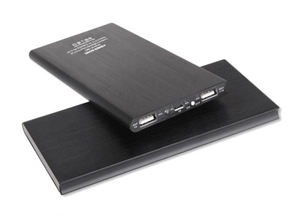 Virtapankki 20 000 mAh, 2 USB-porttia, LED-taskulamppu