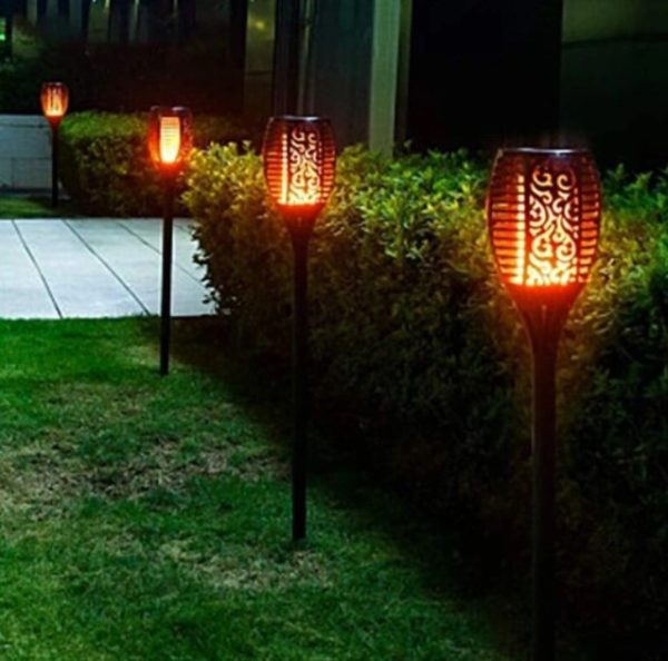 LED-aurinkokenno-lamppu – luonnollinen liekkiefekti puutarhaan - Image 4